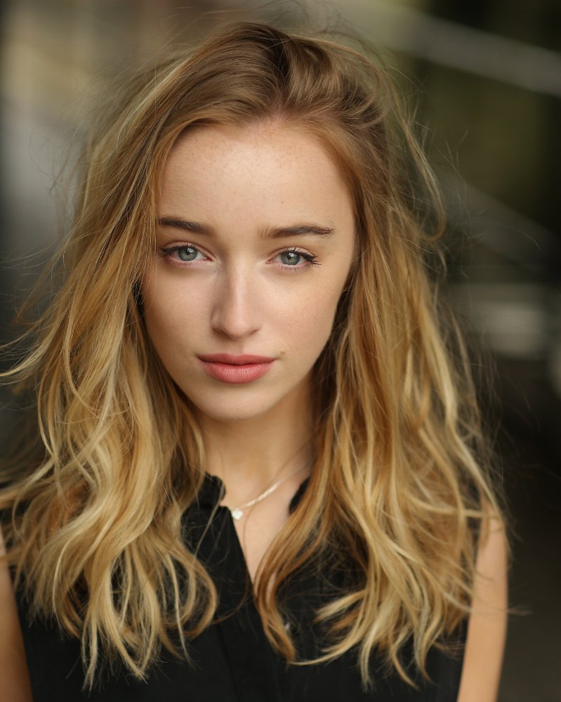 Phoebe Dynevor